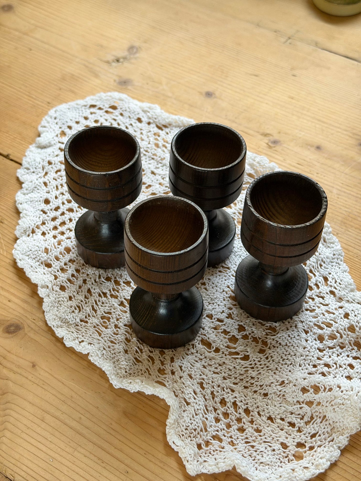 Set de 4 suporturi pentru oua din lemn, Mid-Century