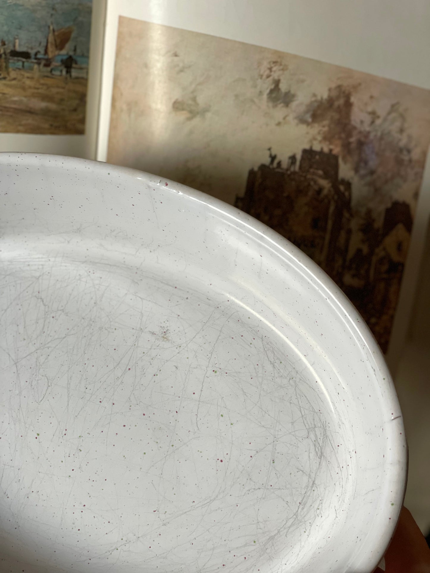 Vas de copt mare din ceramicǎ pistruiatǎ, Franța