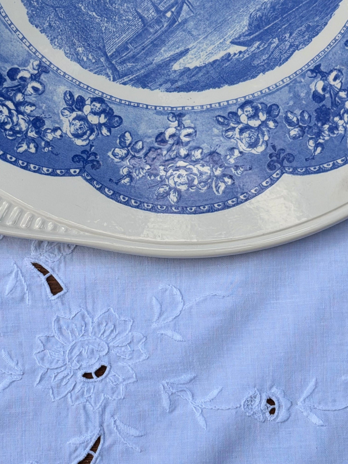 Platou vintage pentru tartă/tort cu piciorușe, Countryhome