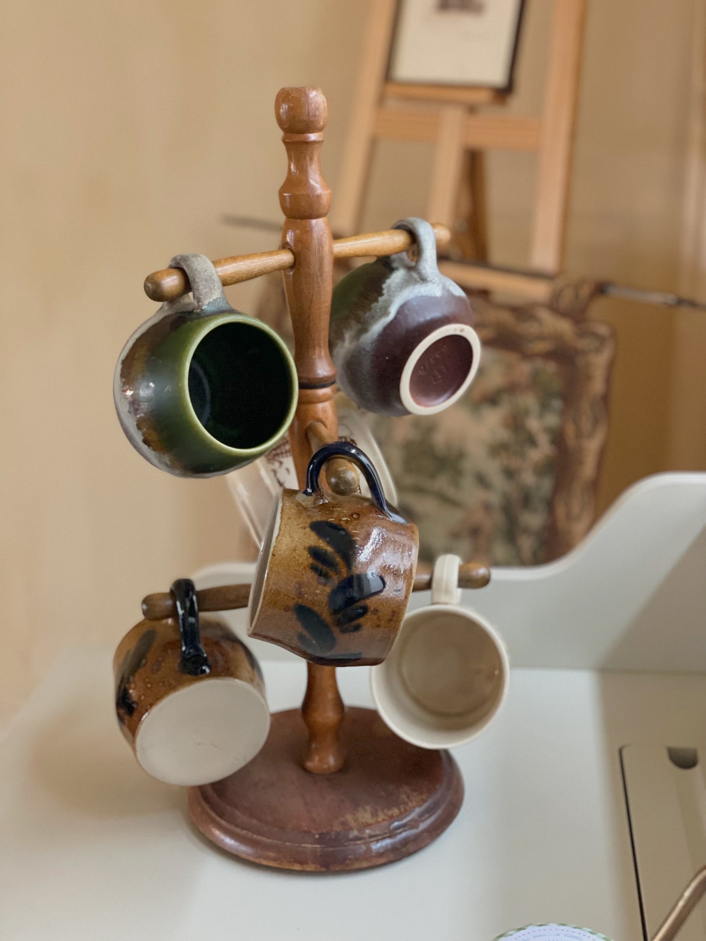 Suport vintage pentru căni din lemn