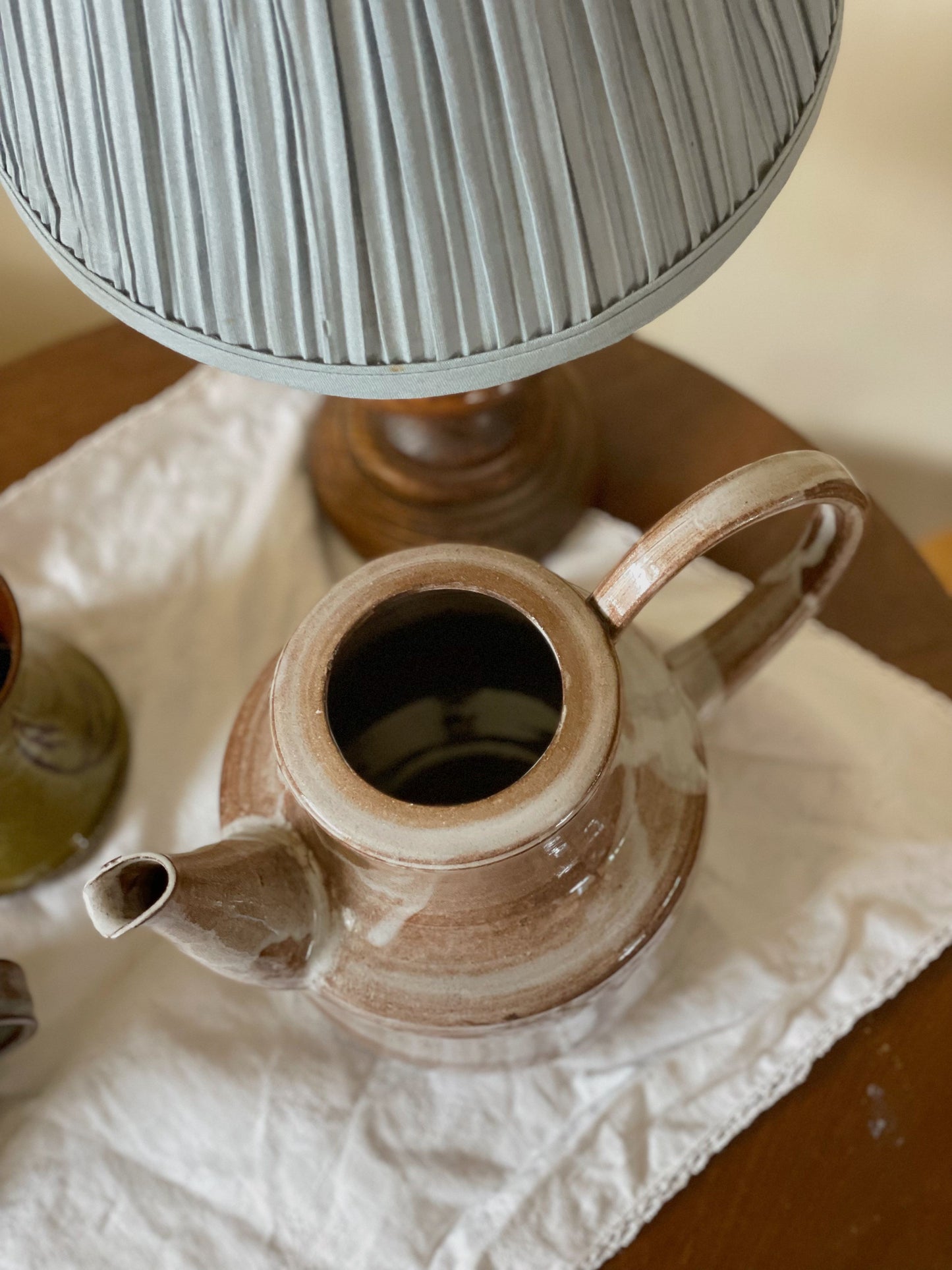 Ceainic vintage din ceramică glazurată