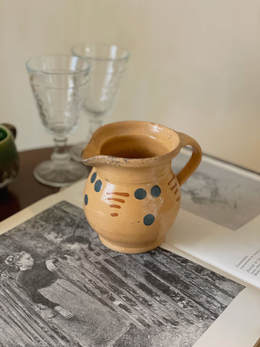 Ulcică franțuzească din ceramică, lucrată manual