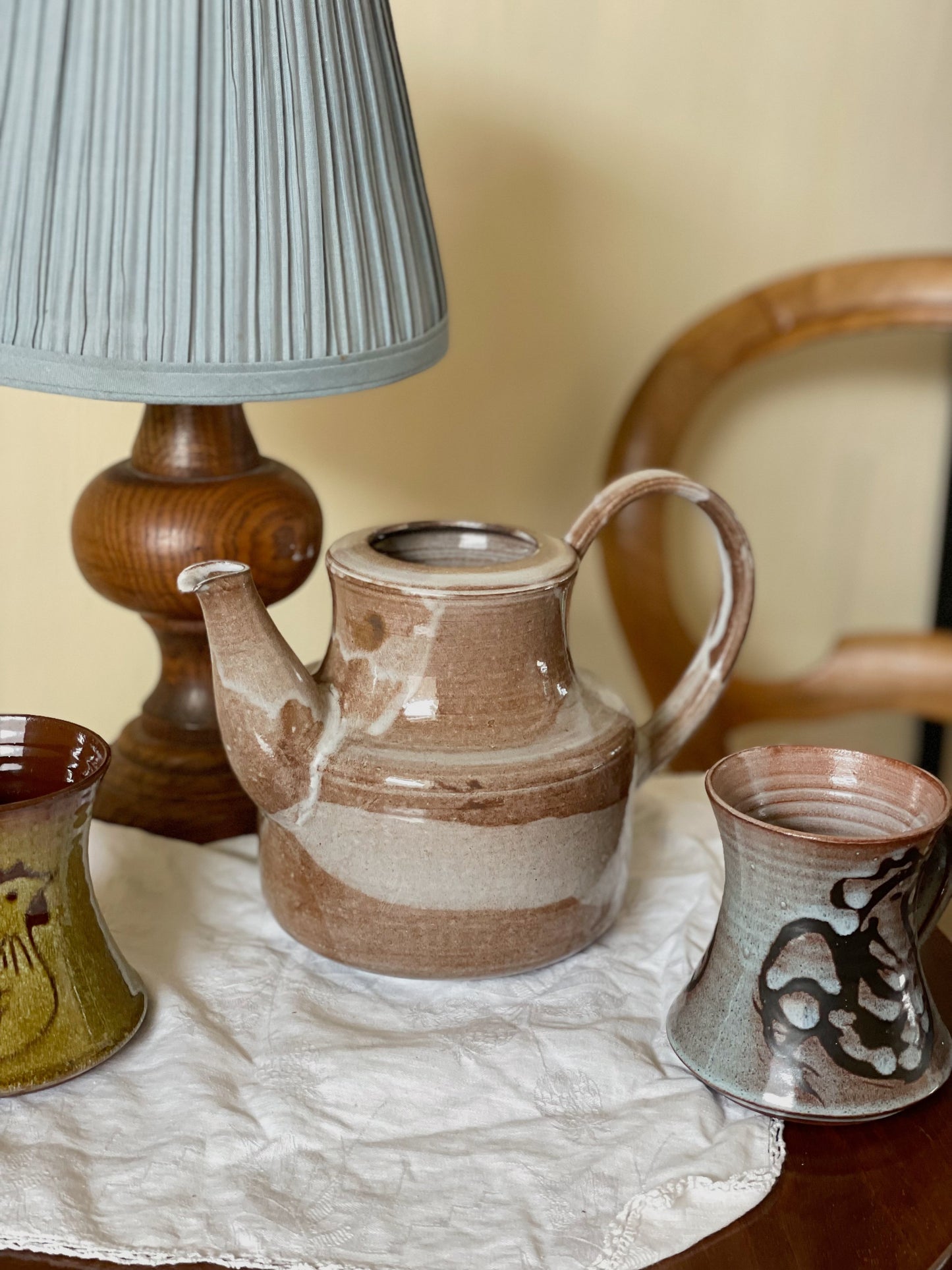 Ceainic vintage din ceramică glazurată