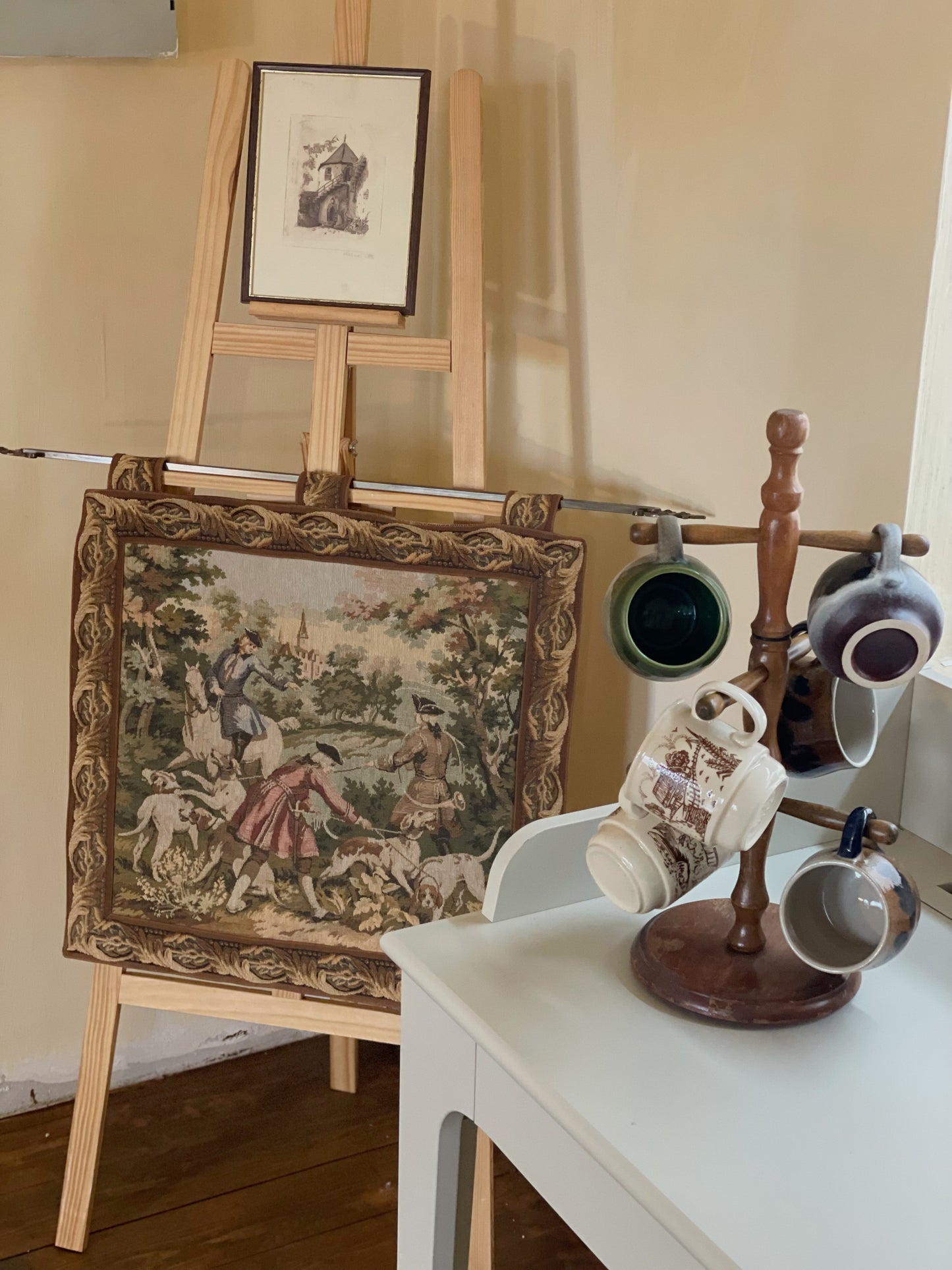 Suport vintage pentru căni din lemn