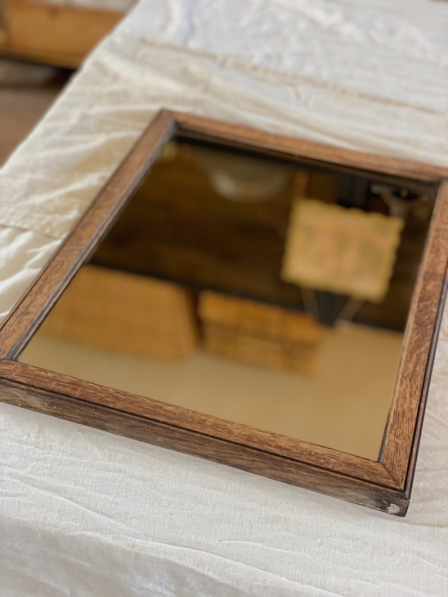 Oglindă vintage ramă din lemn masiv de stejar