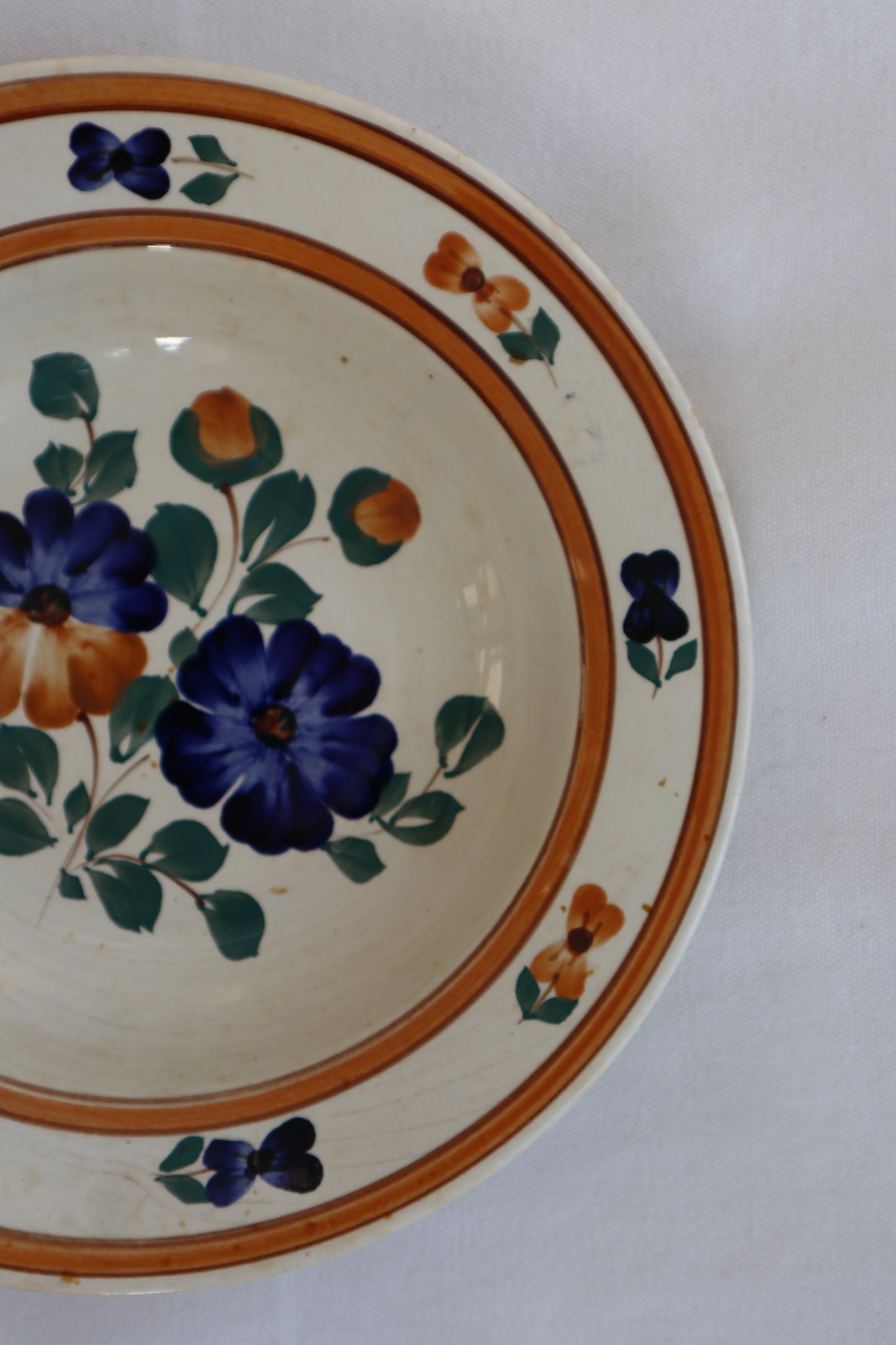 Farfurie florală adâncă vintage pictată manual