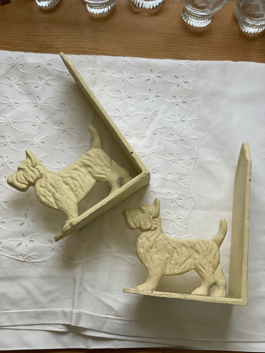 2 suporturi vintage pentru cărți vintage din fontă