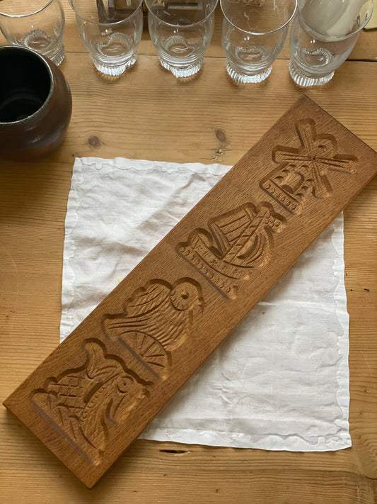 Formă de lemn vintage pentru biscuiți/turtă dulce