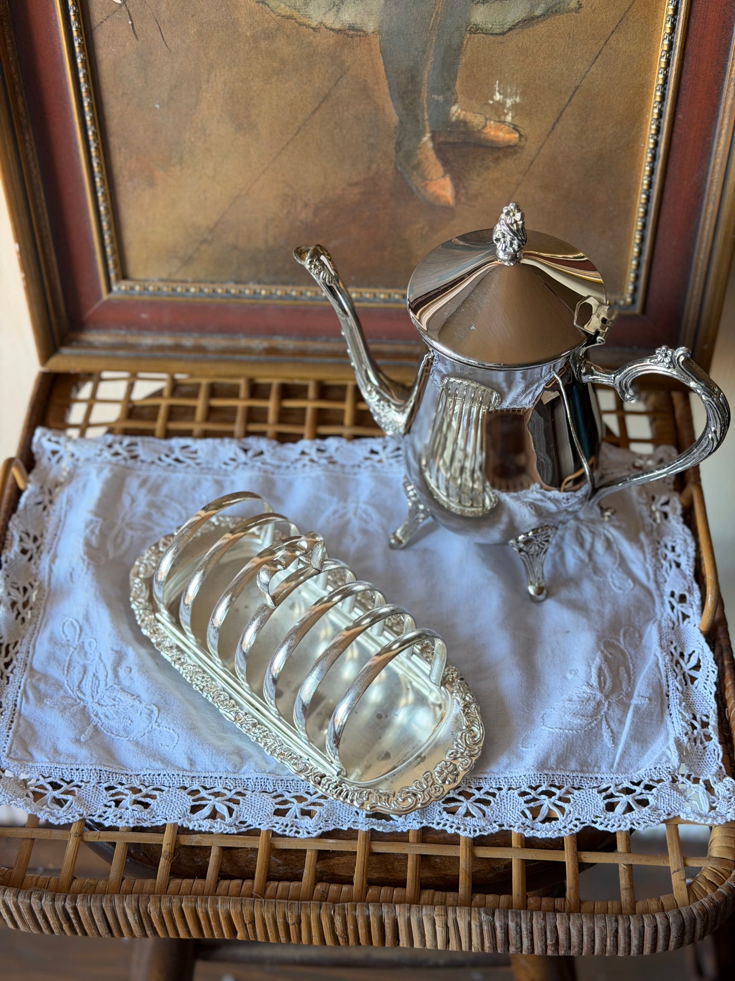 Suport englezesc de pâine prǎjitǎ placat cu argint