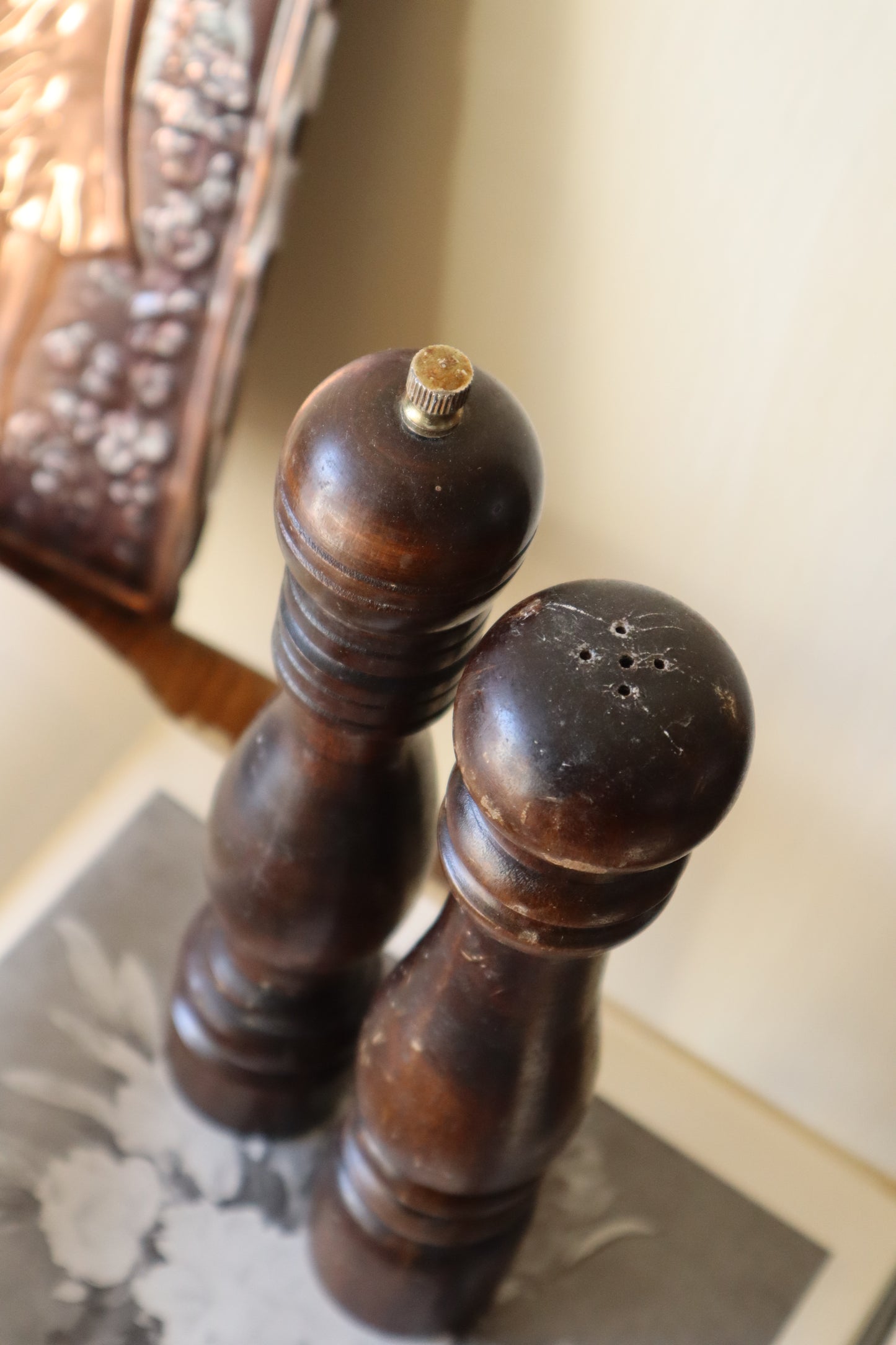 Set vintage râșniță piper și solniță