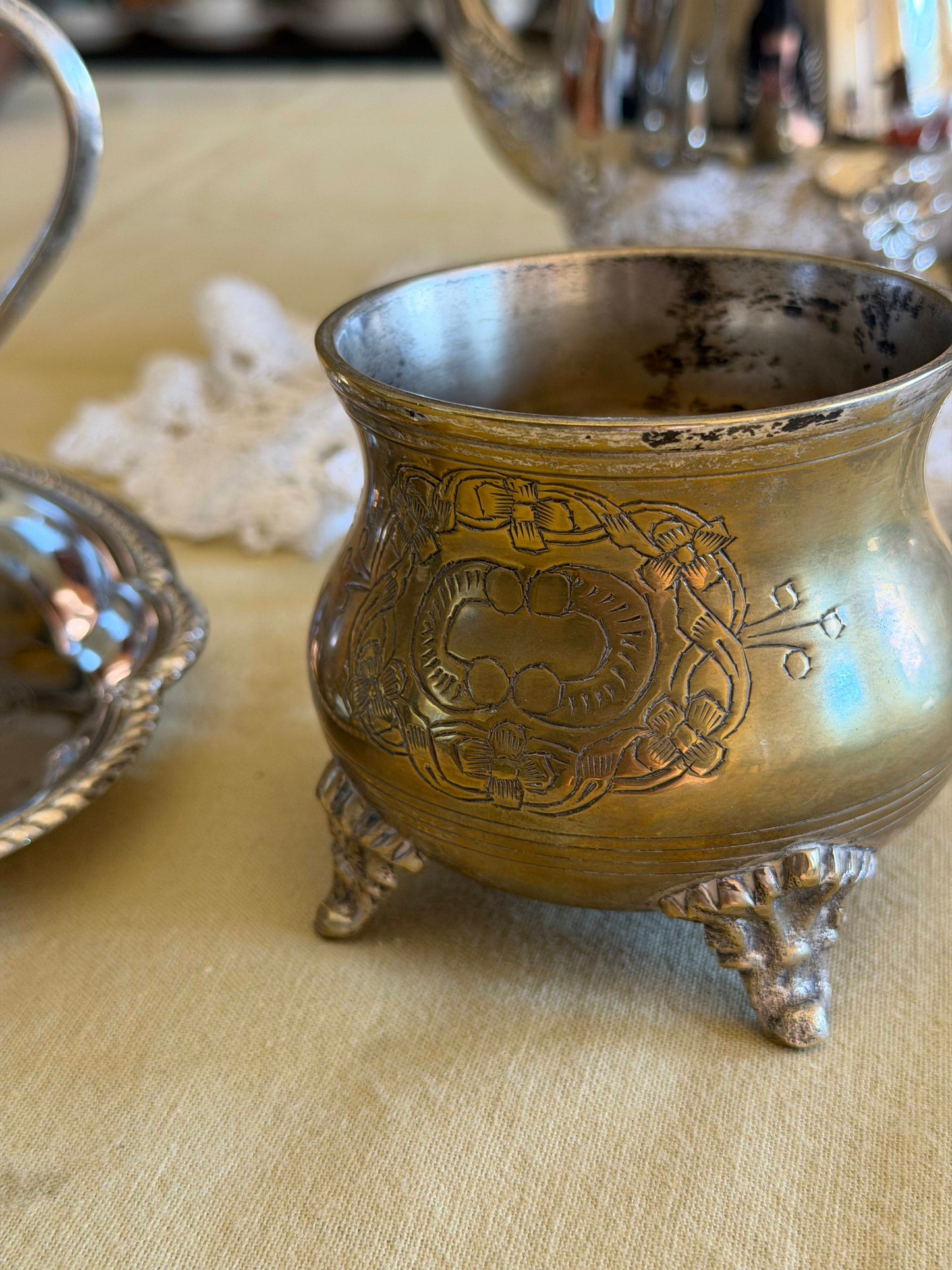 Set de latieră și zaharniță argintate, sec XIX