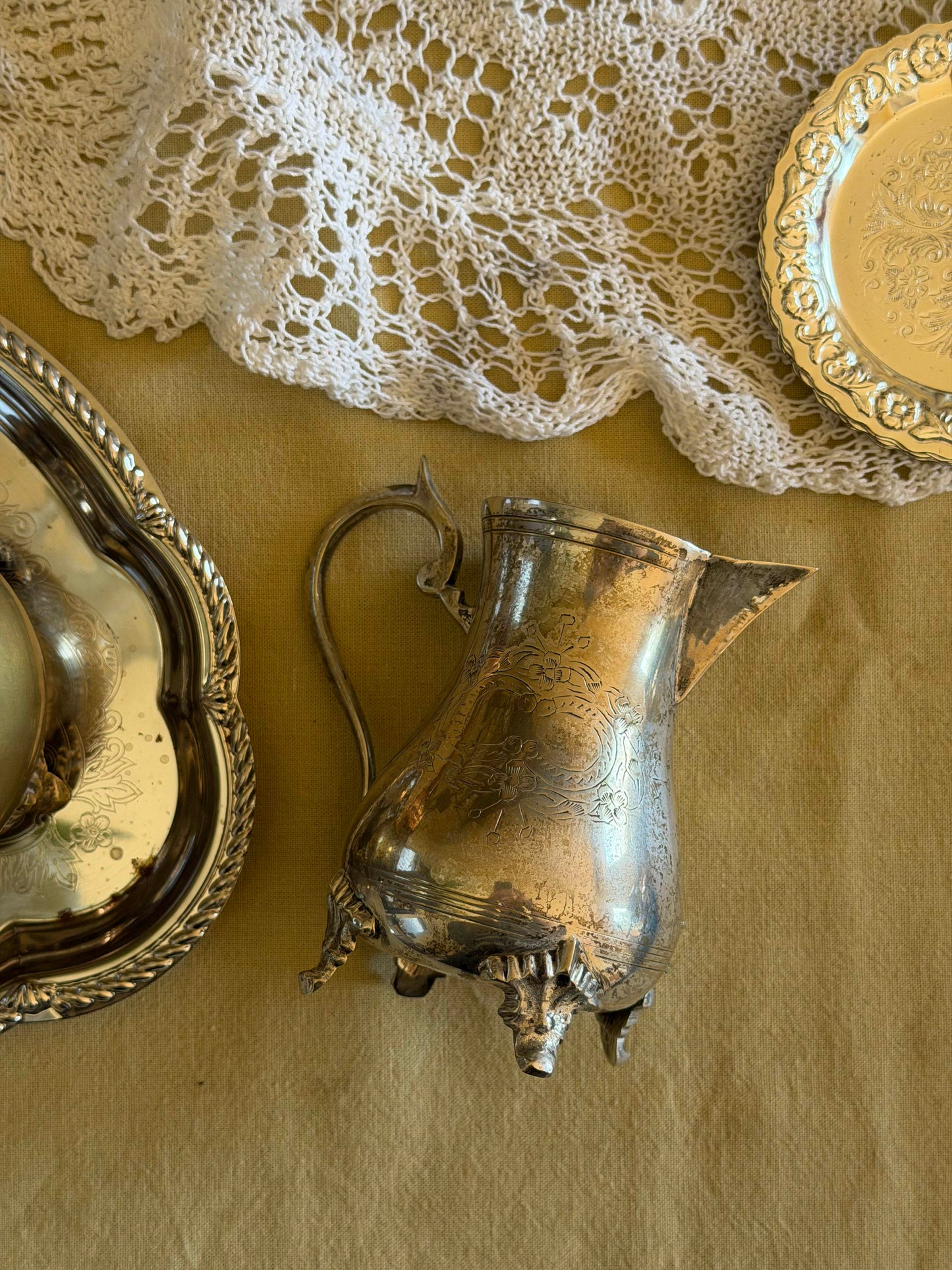 Set de latieră și zaharniță argintate, sec XIX