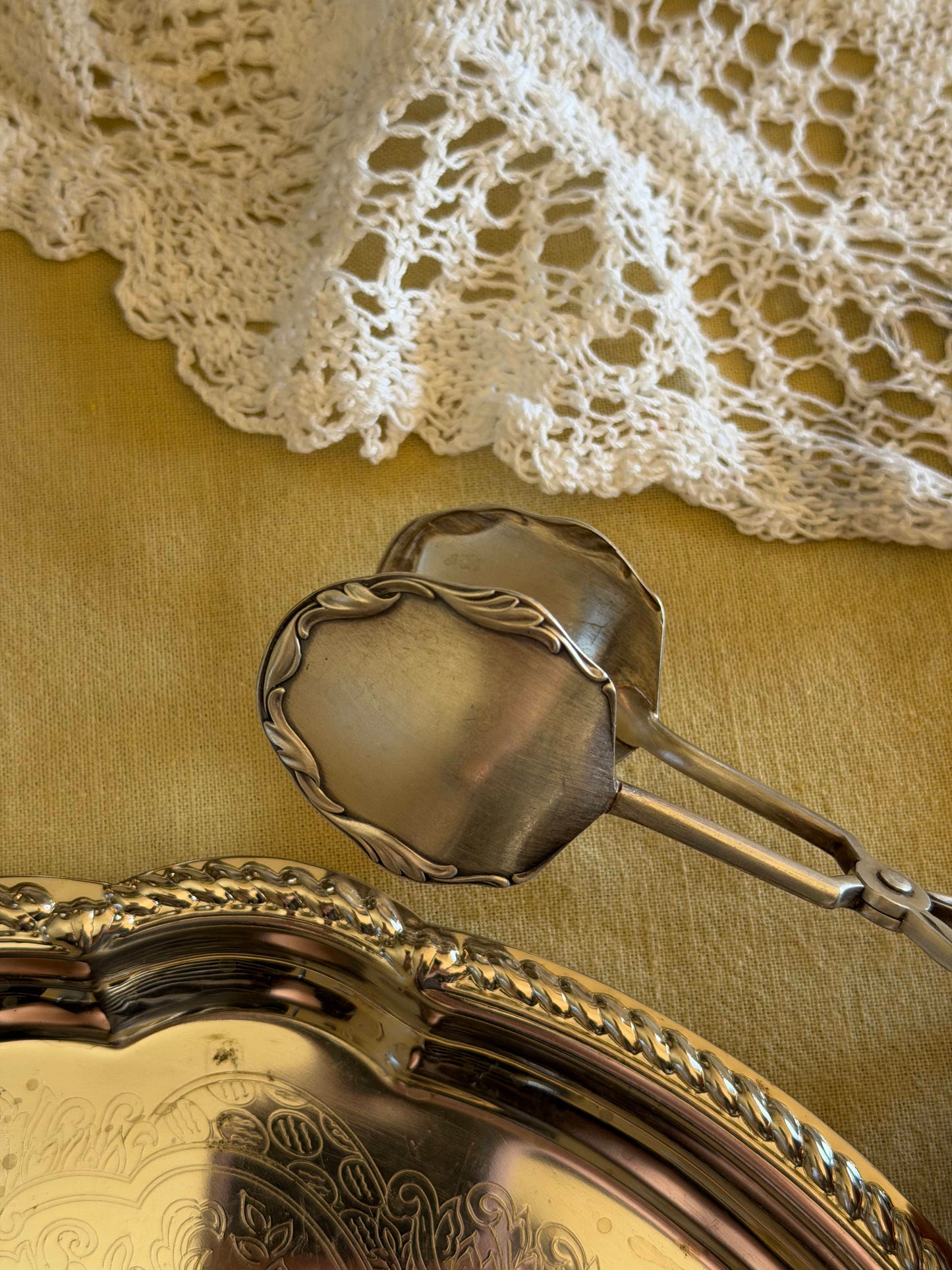 Clește argintat WMF pentru servire cu motive florale Art Nouveau