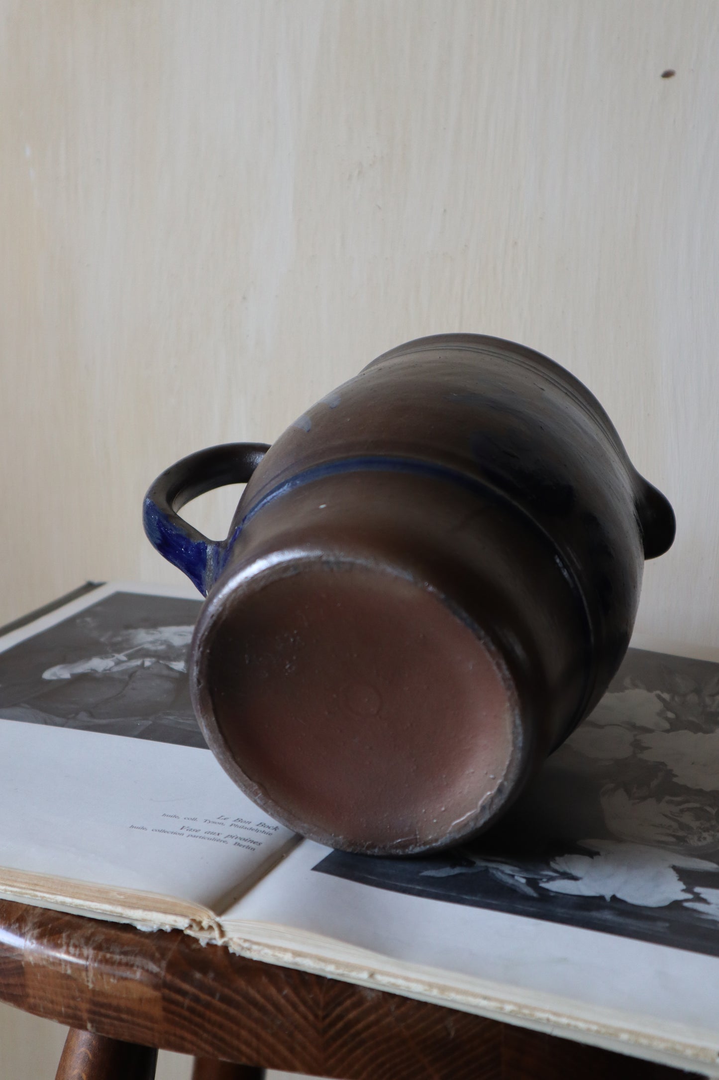 Ulcior mare din lut glazurat sec XX