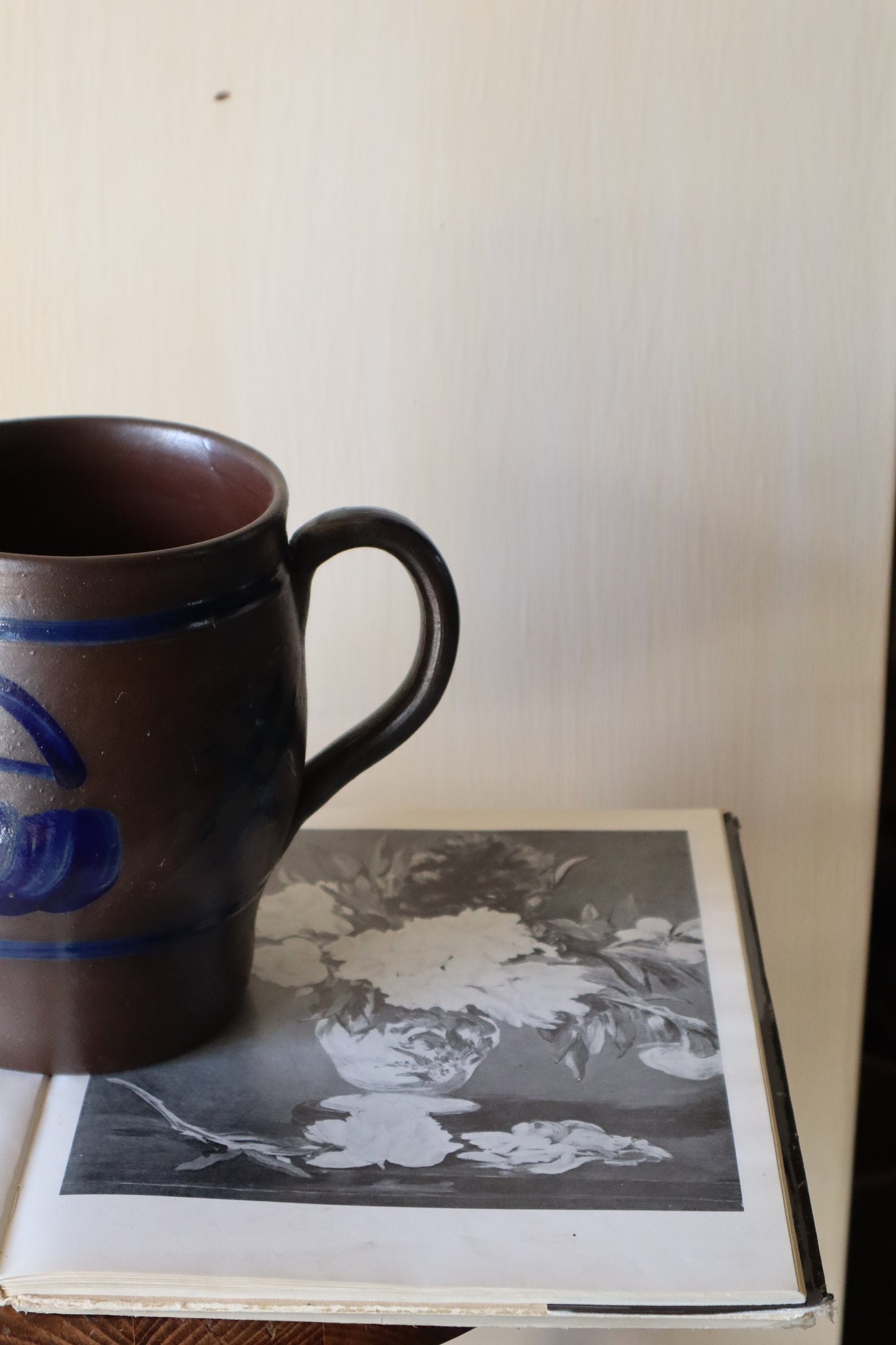 Ulcior mare din lut glazurat sec XX