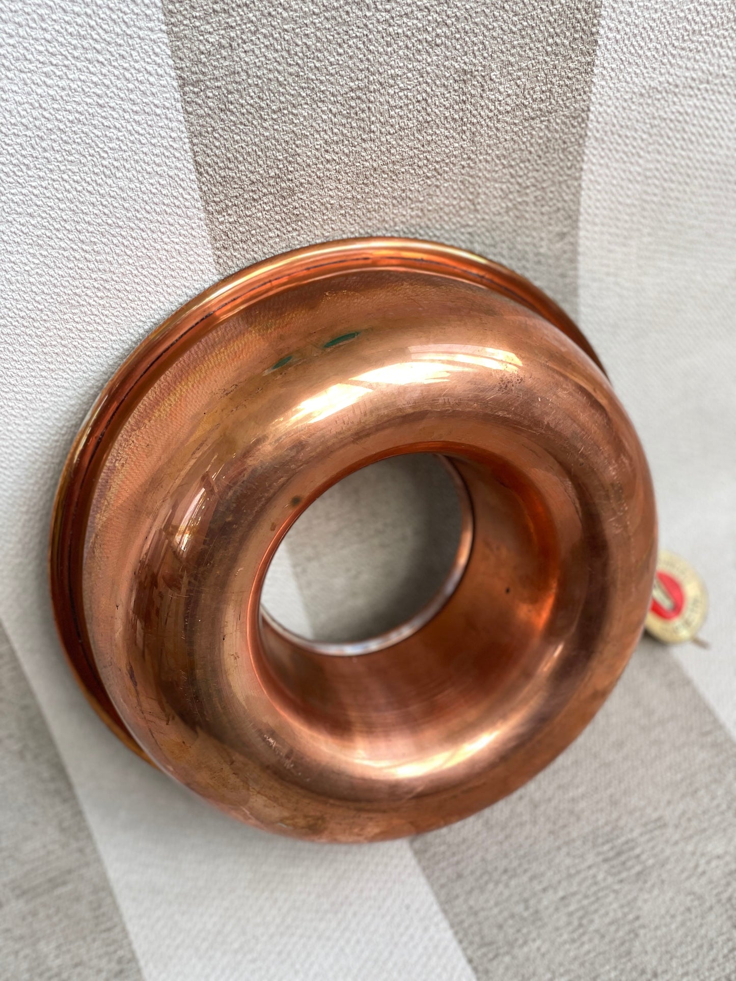 Formă vintage de copt rotundă din cupru Christian Wagner