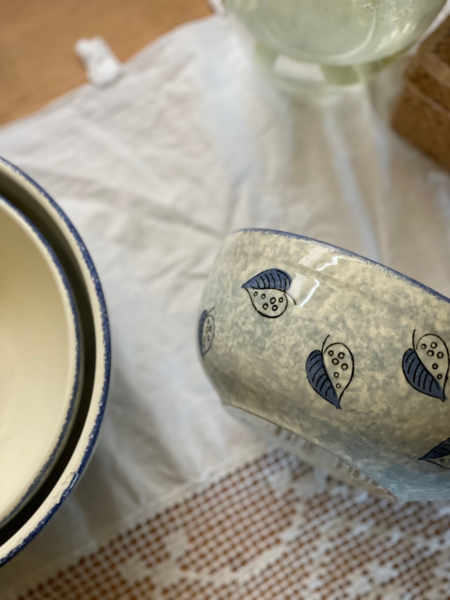 Vase de frământat din ceramică