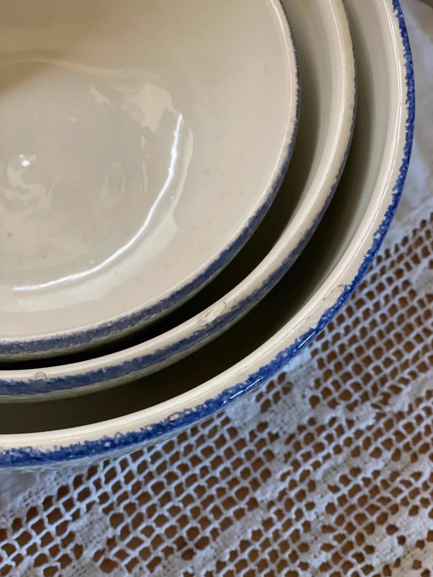 Vase de frământat din ceramică