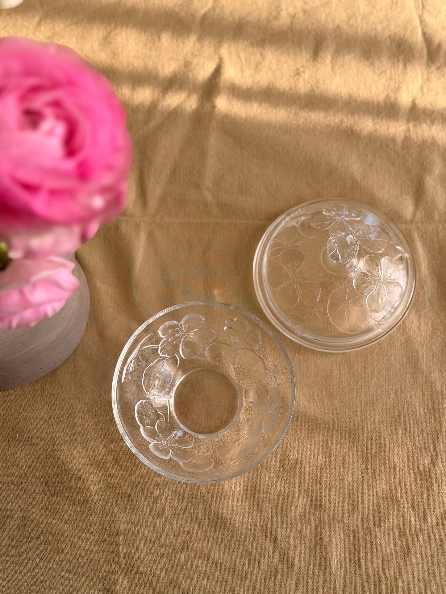 Bombonierǎ cu capac French Luminary D'Arques, 1980