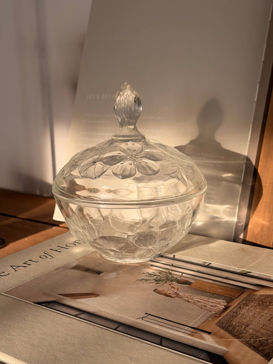 Bombonierǎ cu capac French Luminary D'Arques, 1980