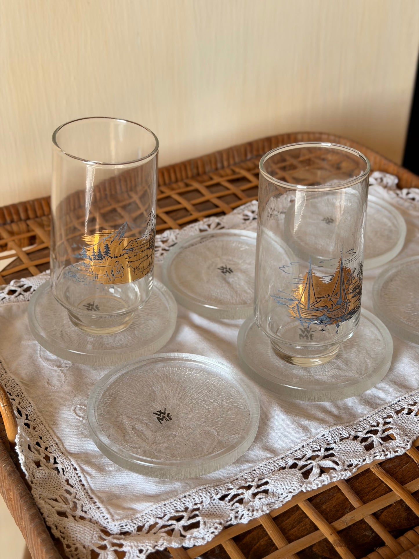 Set de 6 suporturi de pahare din sticlǎ texturatǎ WMF