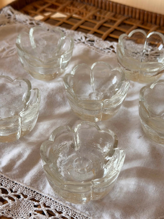 Set de 6 suporturi pentru lumânări mici din sticlǎ, floare