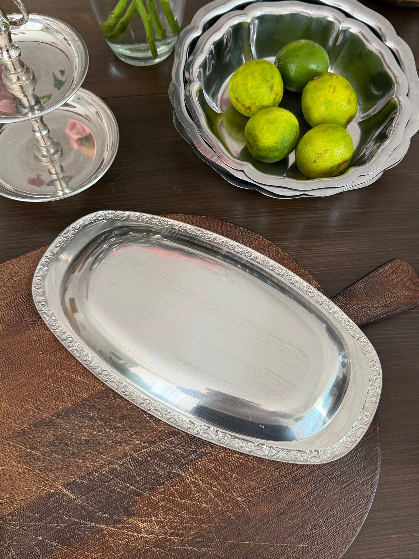 Tavǎ ovalǎ vintage pentru servire din inox WMF