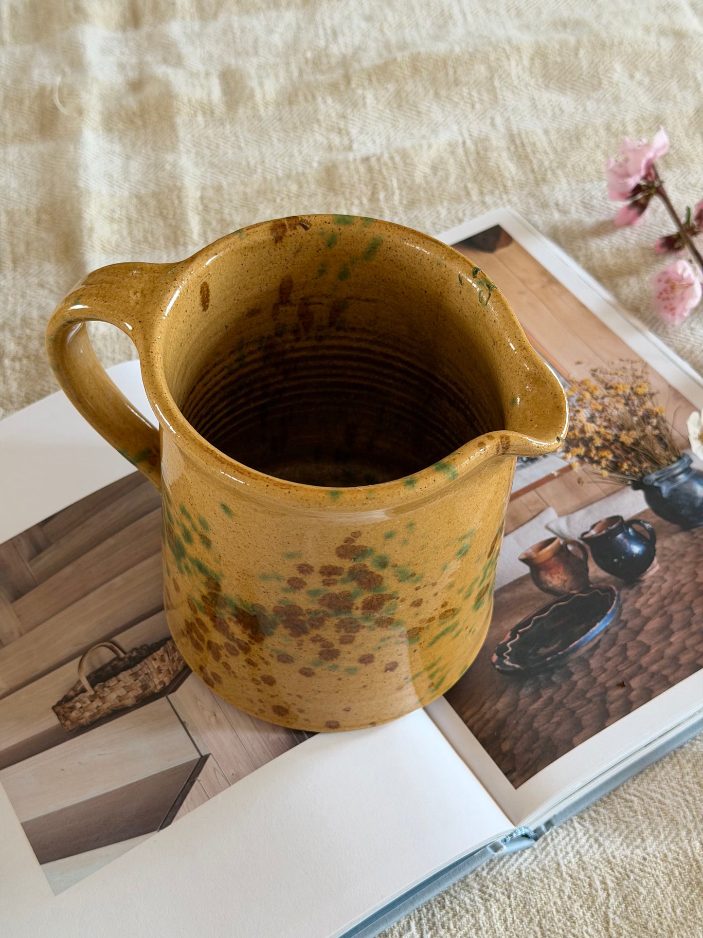 Carafa/vaza din ceramica lucrată manual, Franța