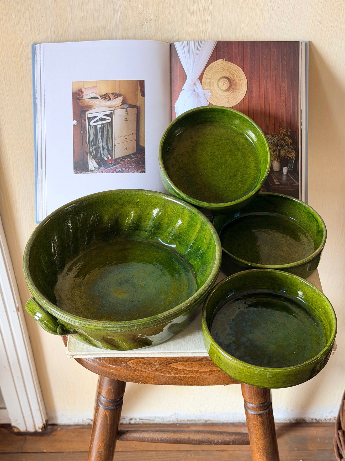 Set vas mare+3 boluri vintage de servire din ceramica, Franța