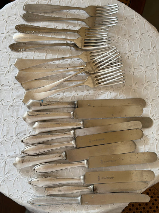 Set de 21 tacâmuri vintage argintate mix&match