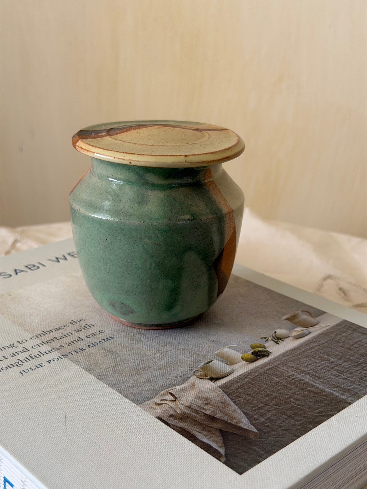Recipient depozitare din ceramica glazurată, stil wabi-sabi