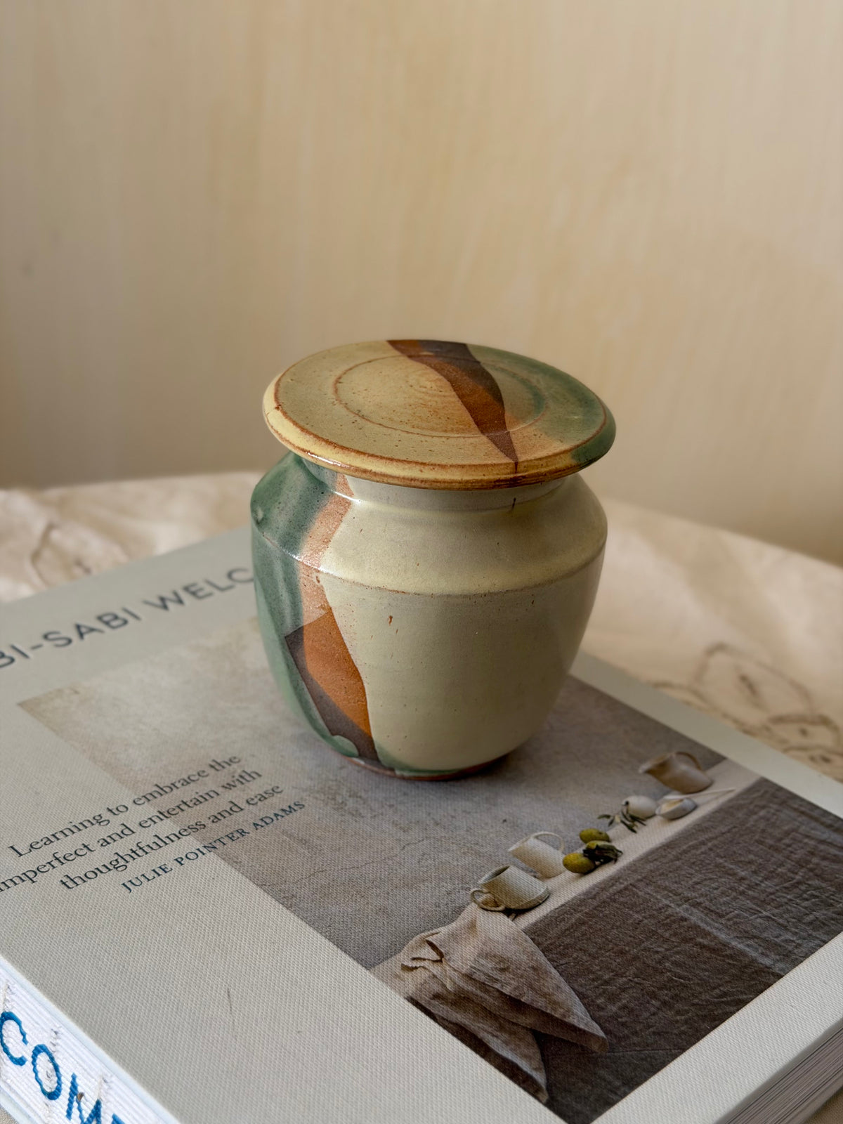 Recipient depozitare din ceramica glazurată, stil wabi-sabi