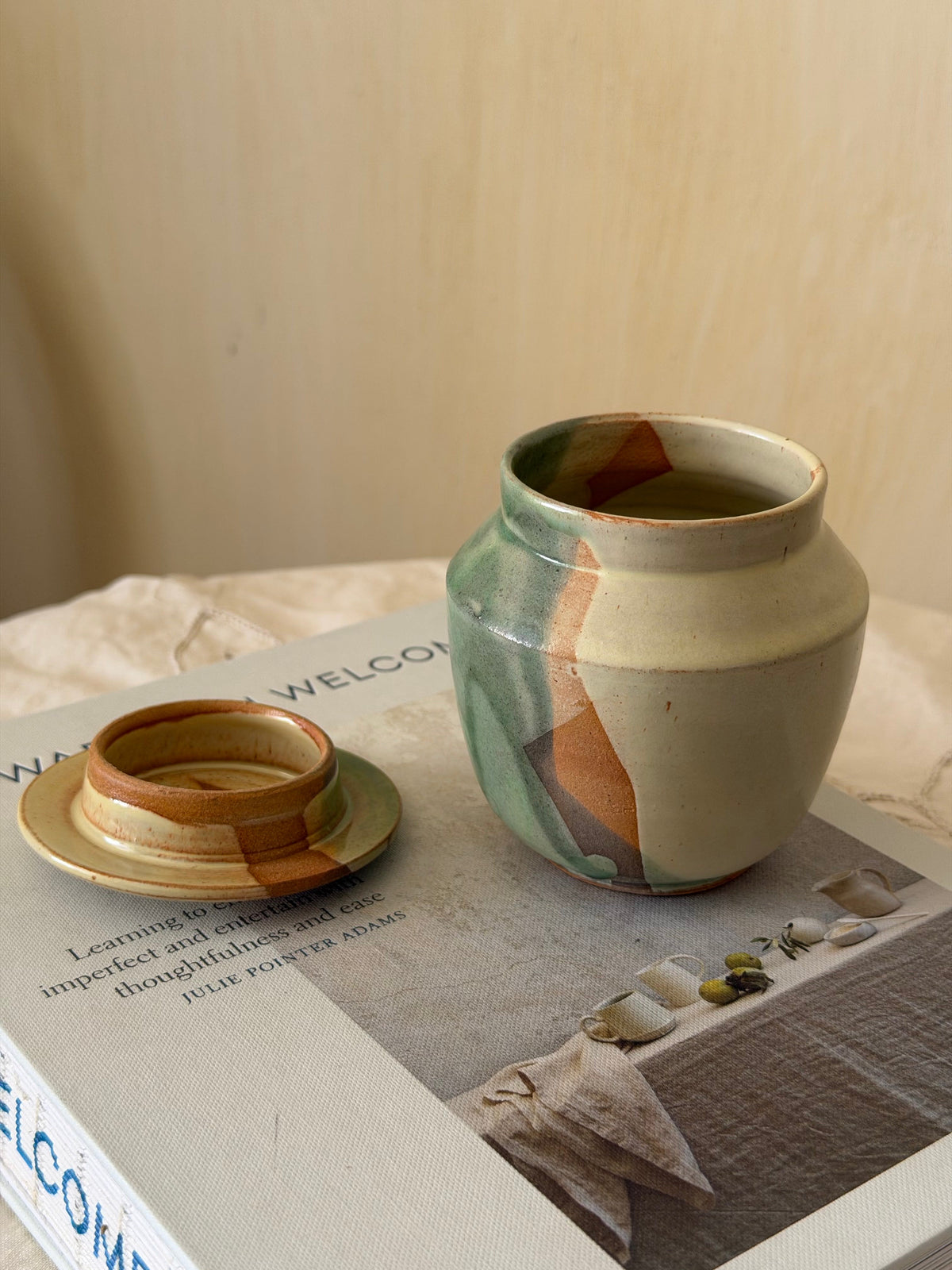Recipient depozitare din ceramica glazurată, stil wabi-sabi