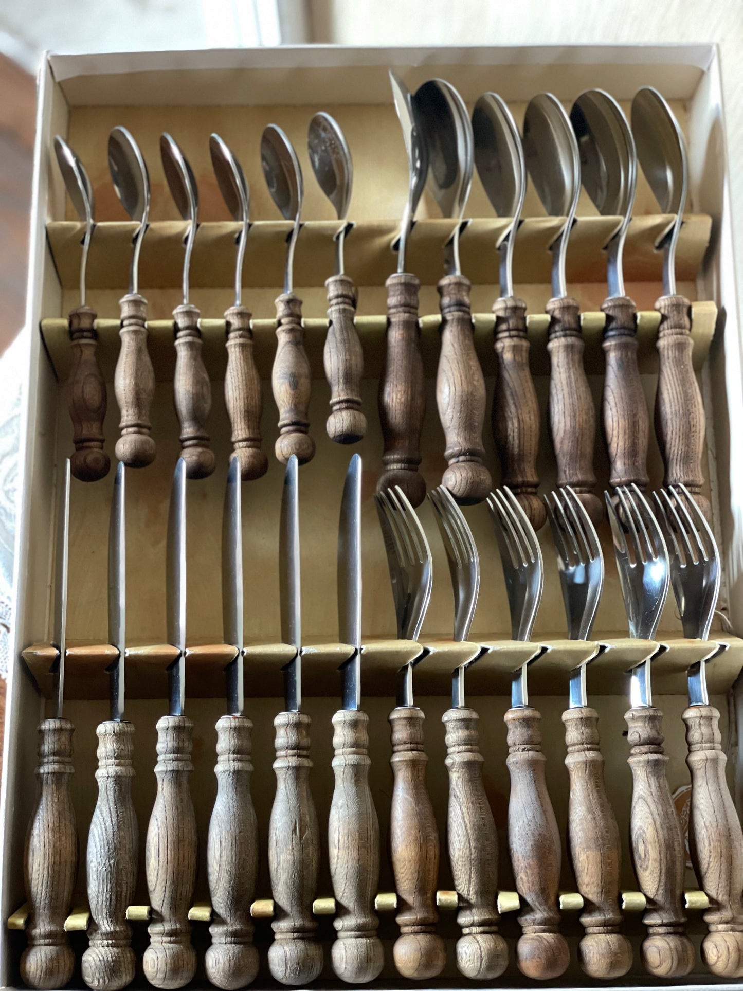 Set de 24 tacâmuri vintage WMF, Burgund