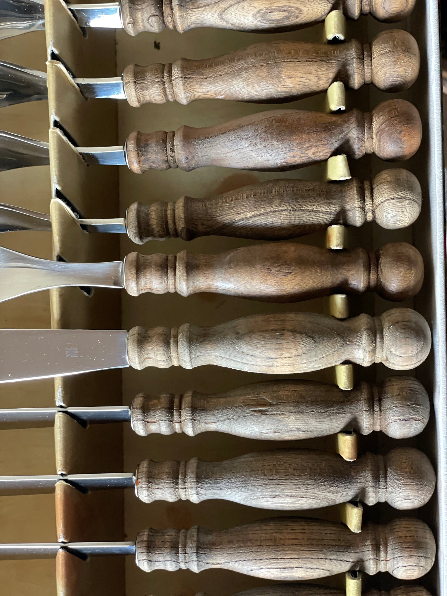 Set de 24 tacâmuri vintage WMF, Burgund