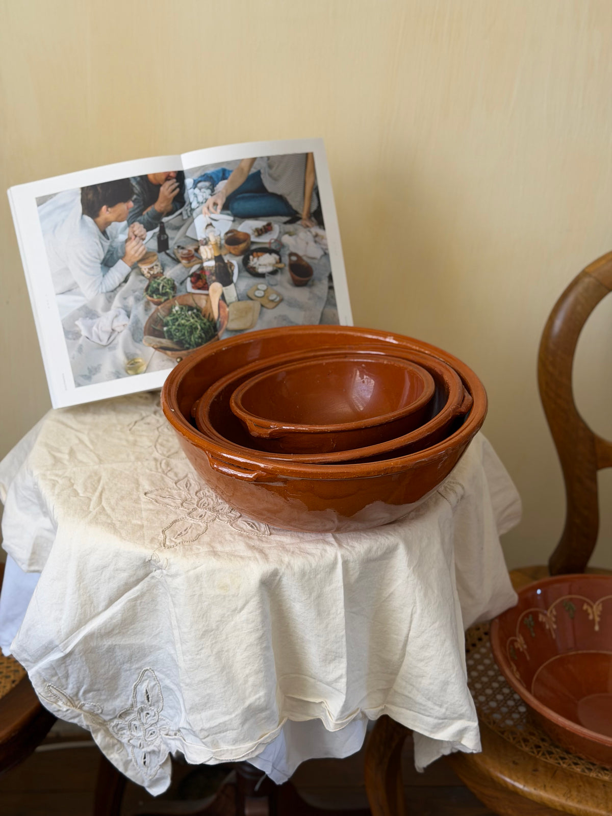 Boluri de diverse dimensiuni din teracota glazurată, sec XIX