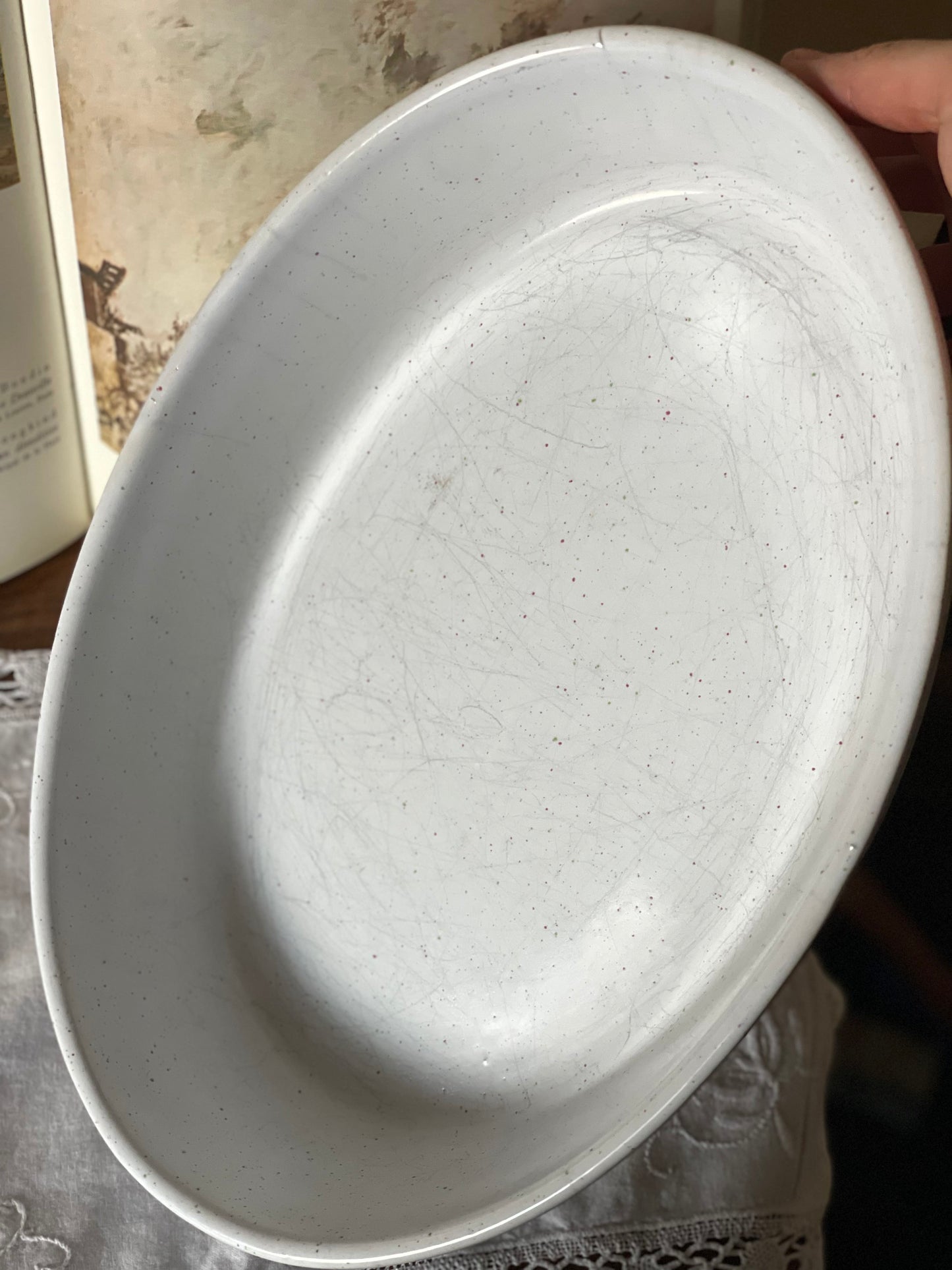 Vas de copt mare din ceramicǎ pistruiatǎ, Franța