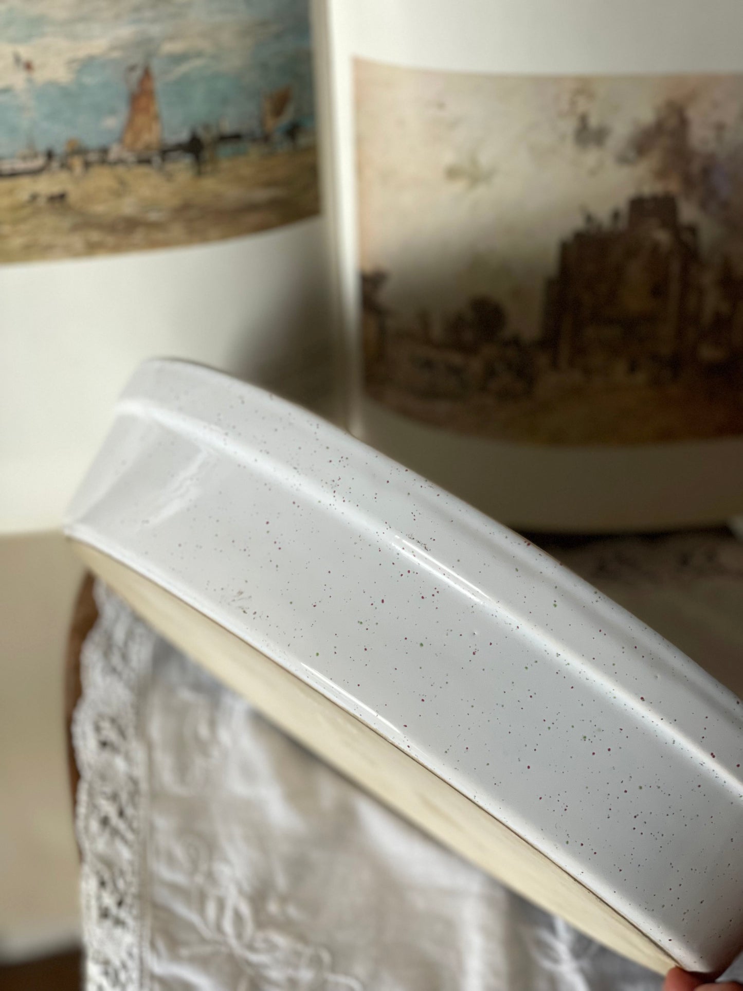 Vas de copt mare din ceramicǎ pistruiatǎ, Franța