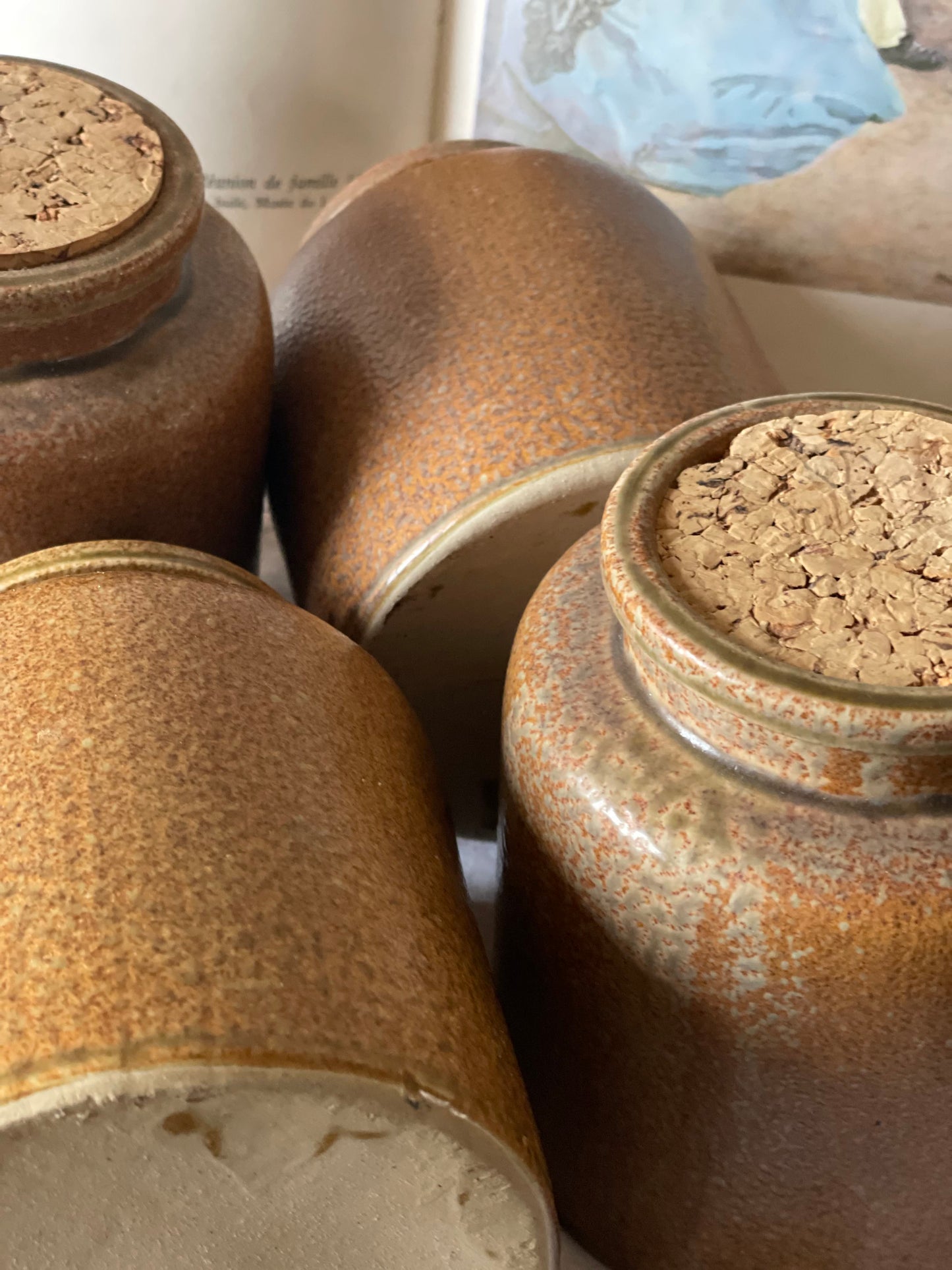 Borcane vintage din lut cu glazurǎ de sare