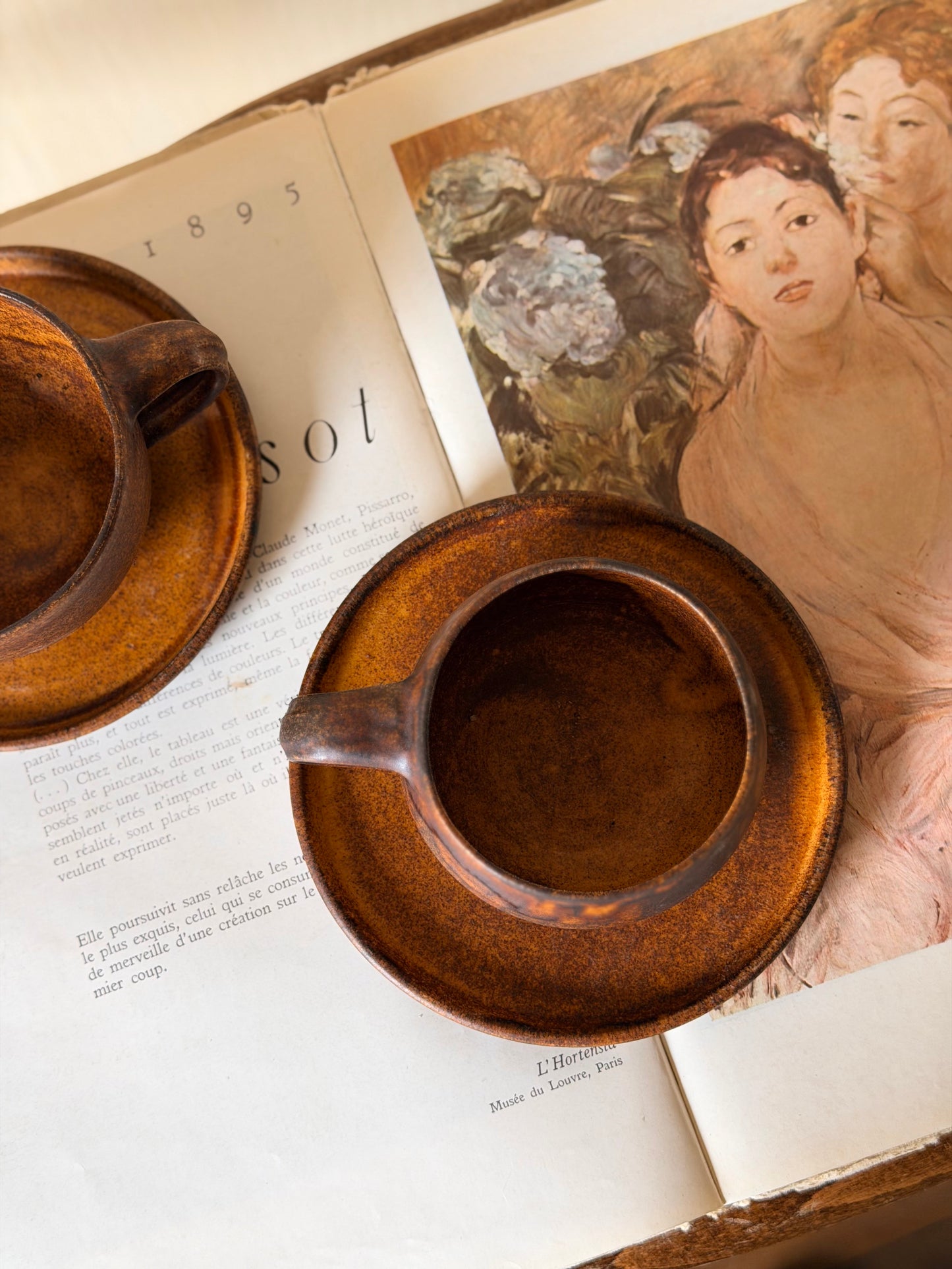 Set vintage de cană și farfurie din ceramică-lucrate manual