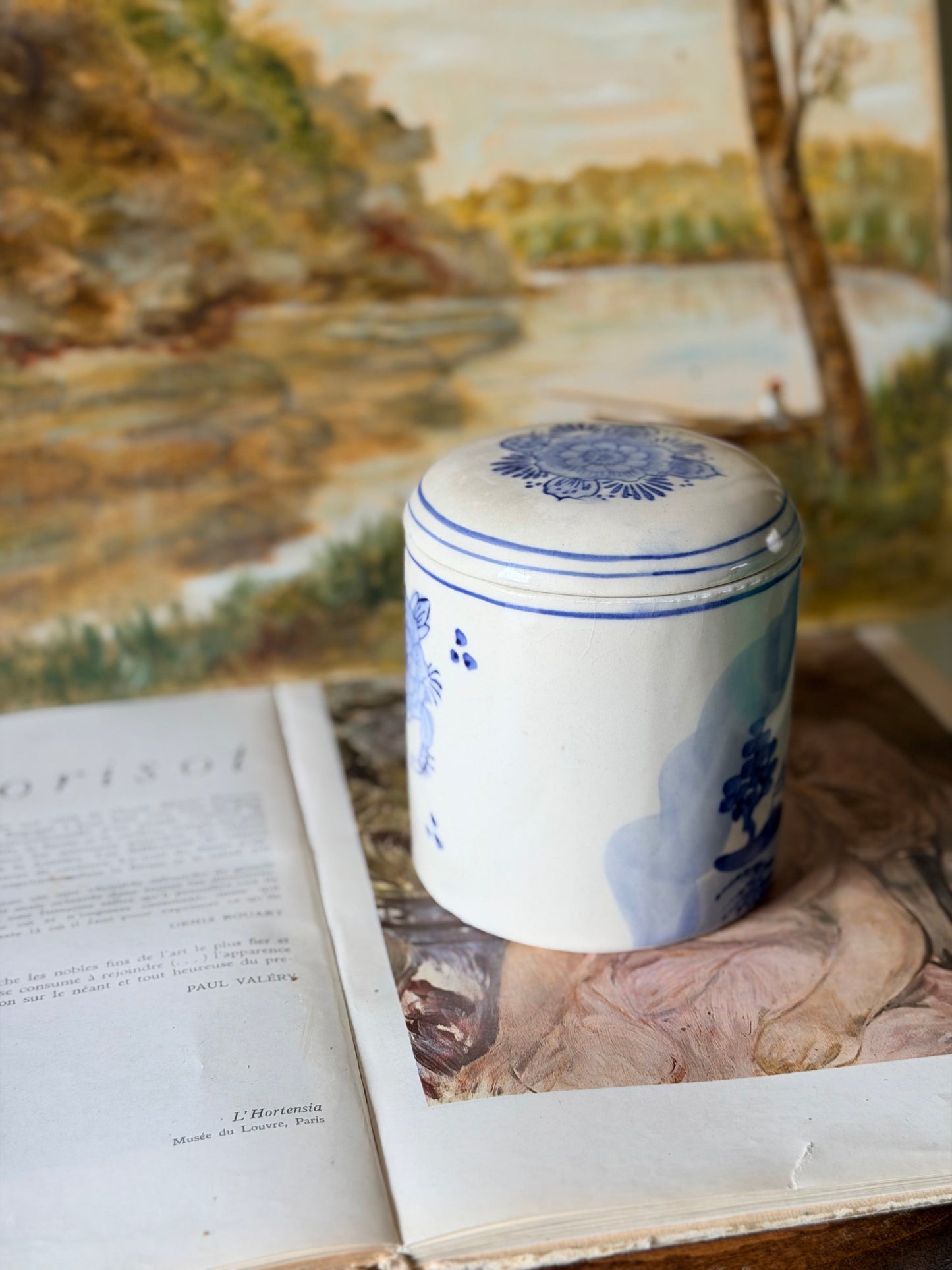 Borcan cu capac din porțelan Delft-handpainted