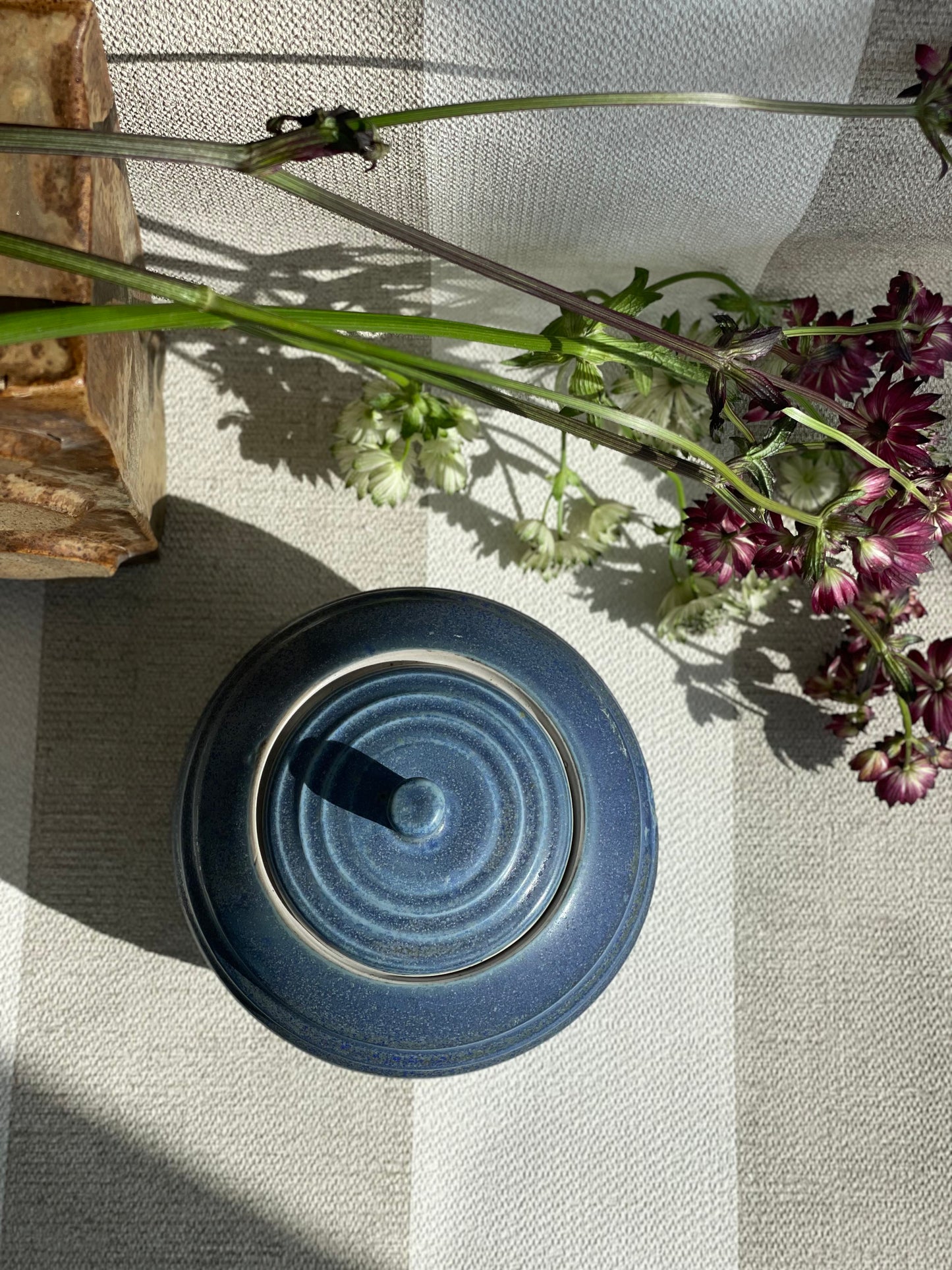 Recipient unic stil japonez cu capac, lucrat manual