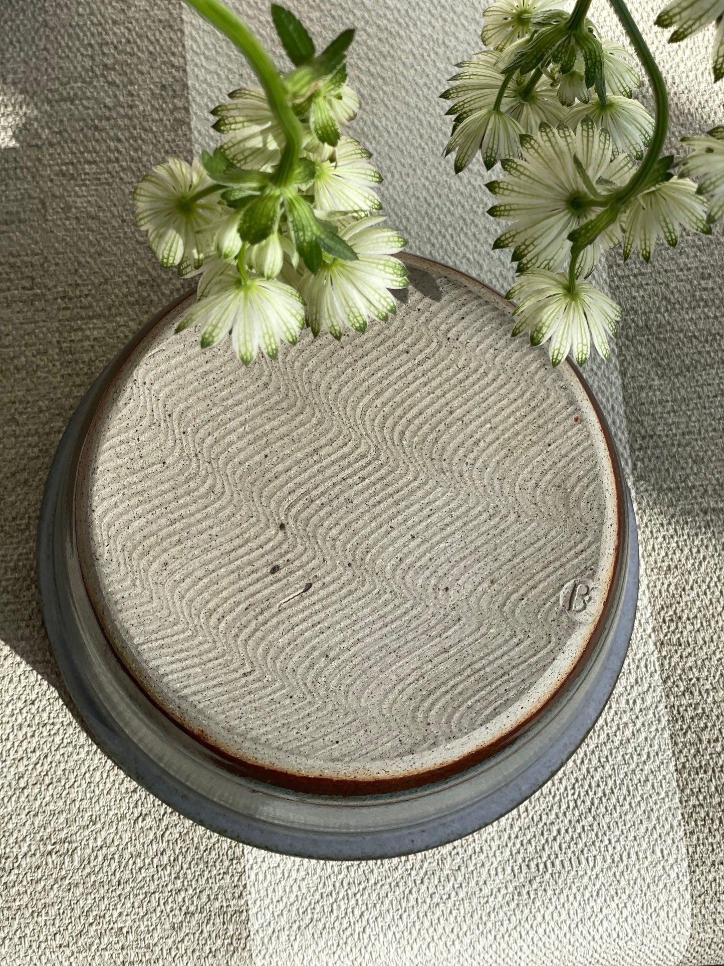 Bol tradițional japonez din ceramicǎ