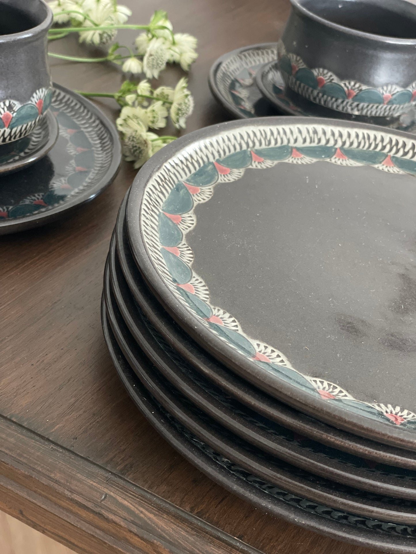 Set de 5 farfurii de cinǎ unice din ceramicǎ japonezǎ