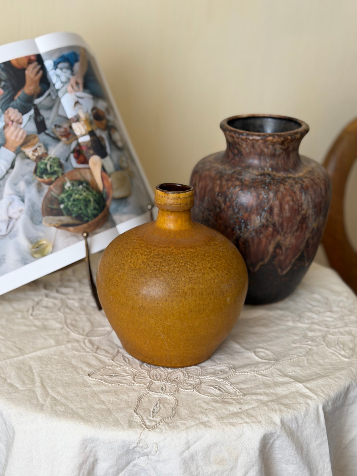 Vaza bombată din ceramica