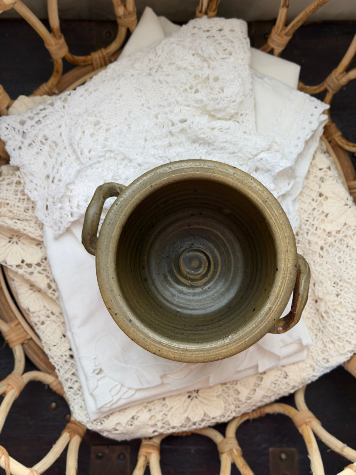 Recipient din gresie ceramica, lucrat manual