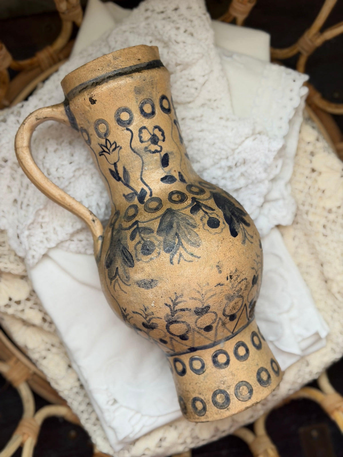 Canceu tradițional înalt din ceramica