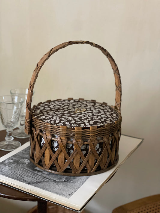 Cutie/coș vintage de cusut din ratan