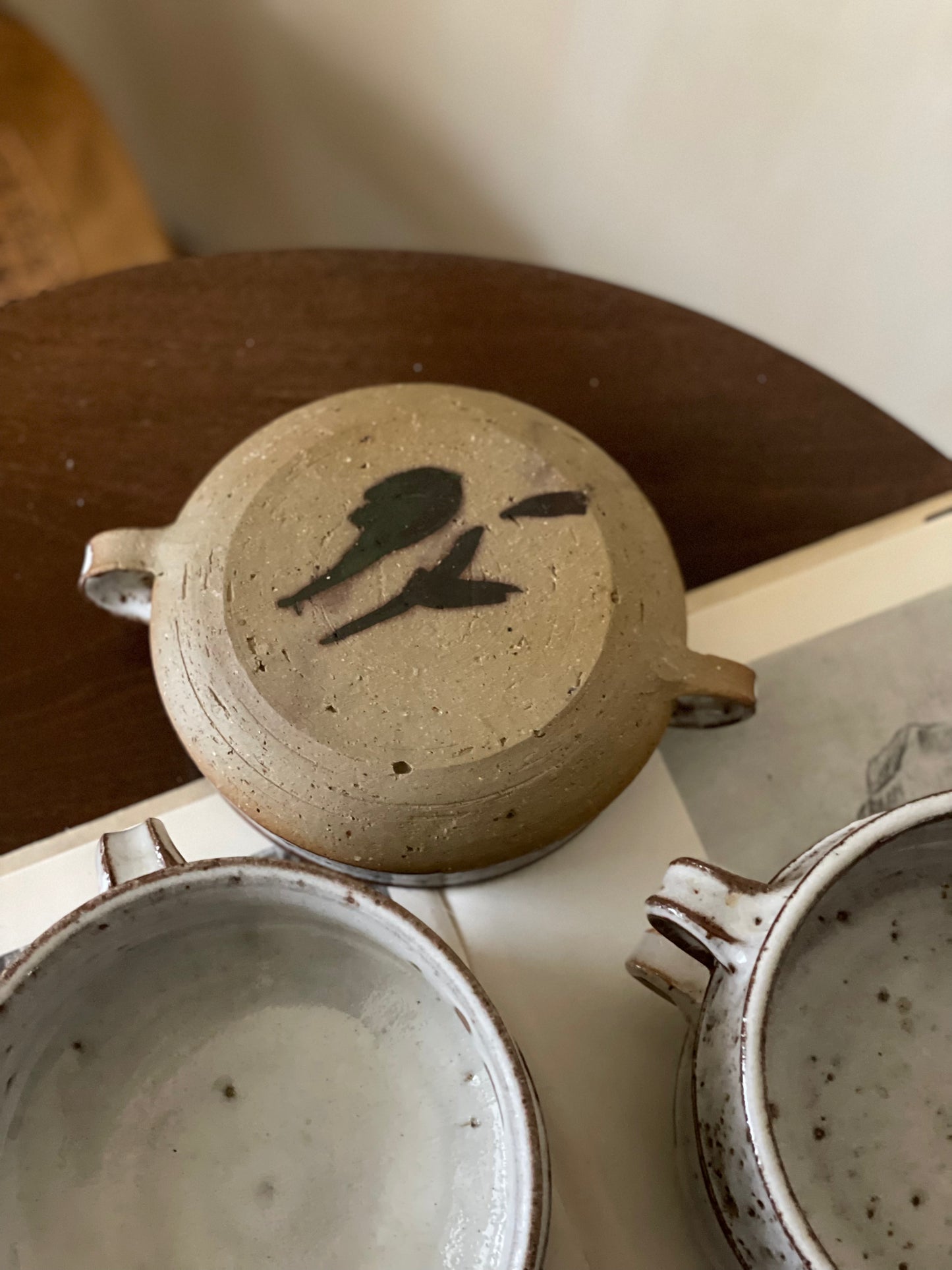 Boluri cu mânere din ceramică glazurată Peter Fitzner