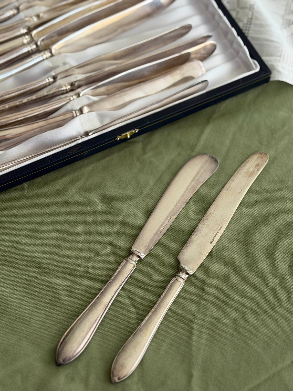 Set de 15 cutite vintage suedeze din alpaca placate cu argint